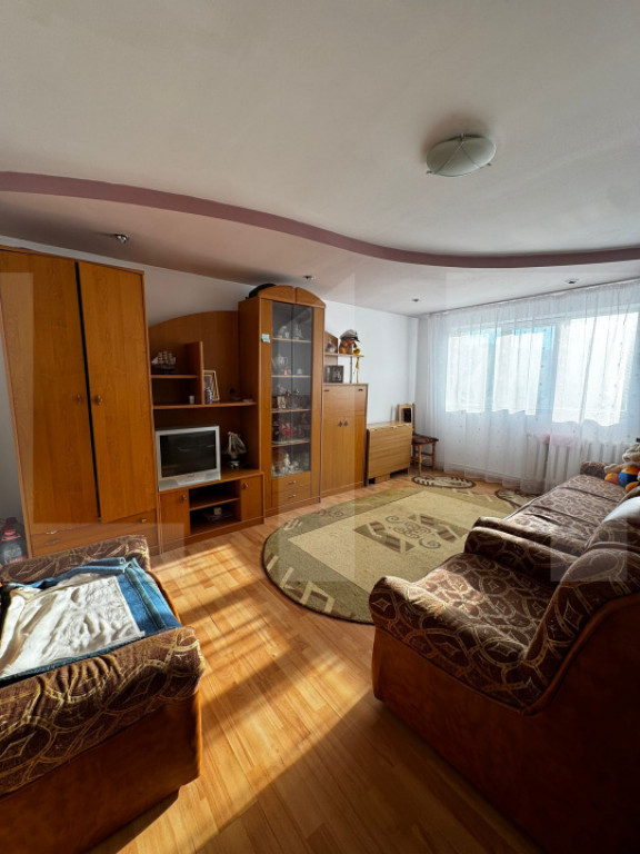 Apartament luminos, cu 3 camere, în Grivița