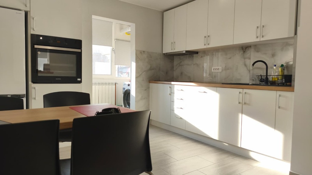 Apartament 2 camere in Deva, zona ultracentrala, et.2