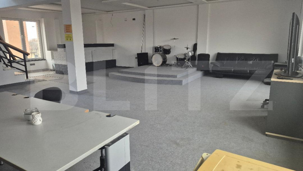 Apartament 4 camere, 230 mp, zona Careiului