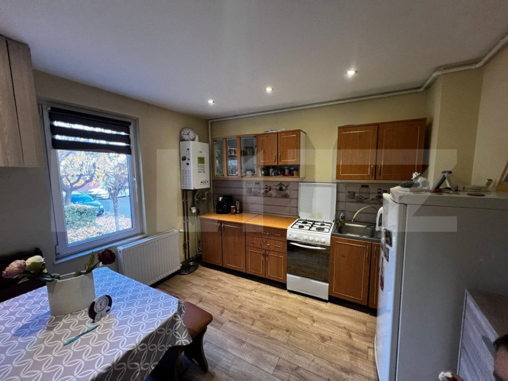 Apartament 1 cameră renovat, 35 mp, parter – Unirii Reghi