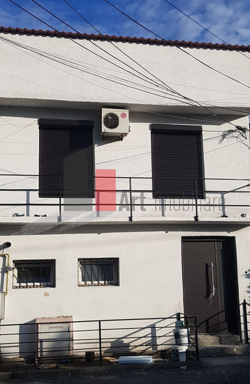 Casa Vanzare Giulesti fara curte