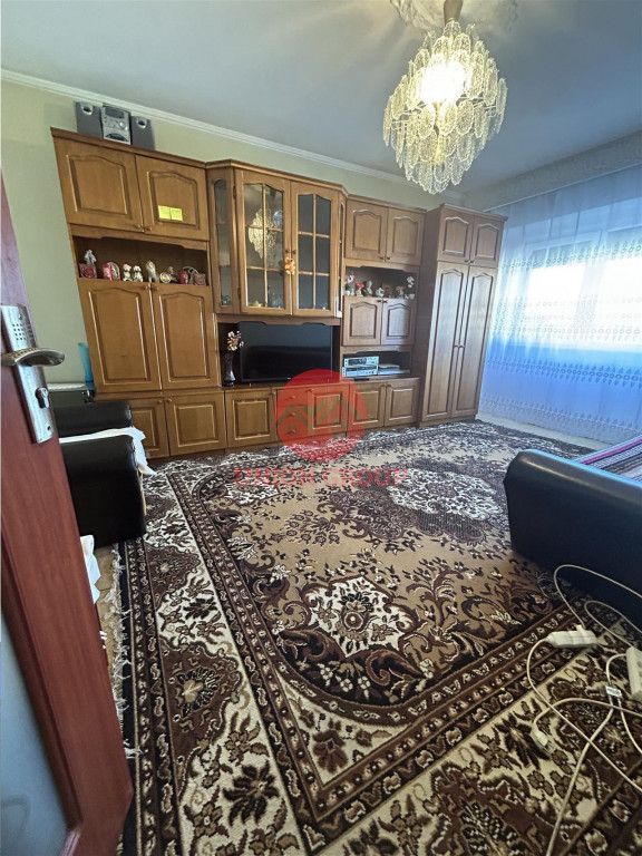 Apartament 3 camere, 2 bai, zona Casa de Cultura