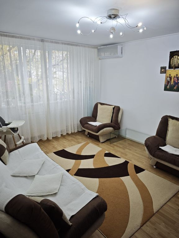 Apartament 3 Camere cu Centrală Proprie și Parcare – ...