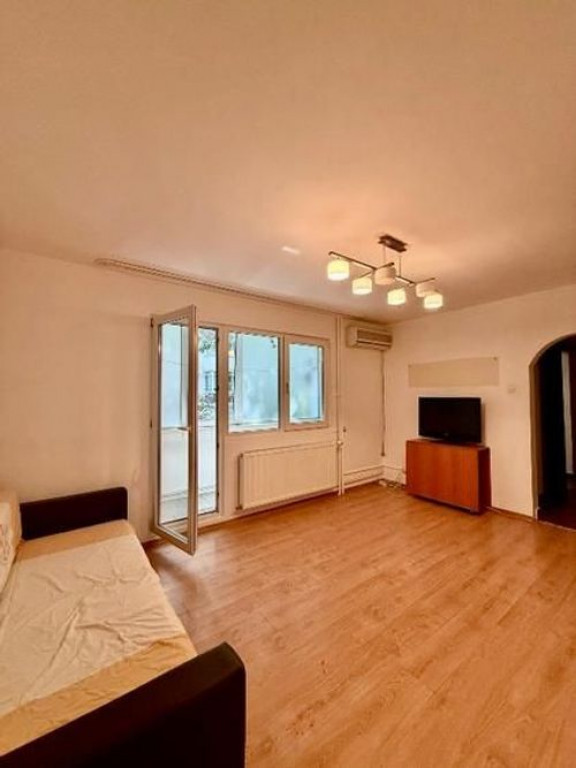 Apartament 3 camere Obregia-Turnul Magurele, reabilitat, ...