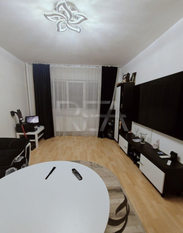 3 camere bloc 1986 - 3 minute Apărătorii patriei