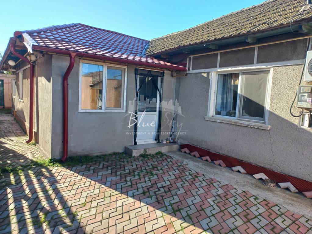 Casa P+1, situata in zona PALAZU MARE