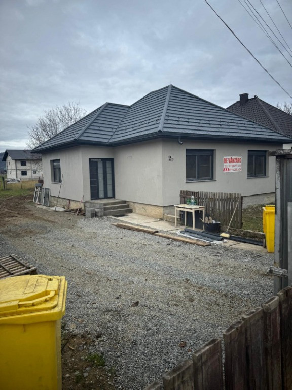 URGENT Vand Casa Renovata Recent in Viseu de Mijloc