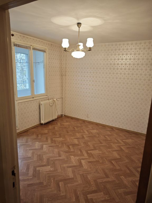 Decomandat 4 Camere 90mp Ozana Titan