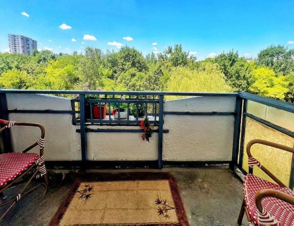 Apartament 2 camere zona Parc Vacaresti/Oltenitei an 1986