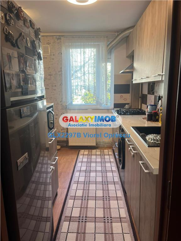 Apartament 3 camere, renovat, mobilat, centrala proprie, Tit