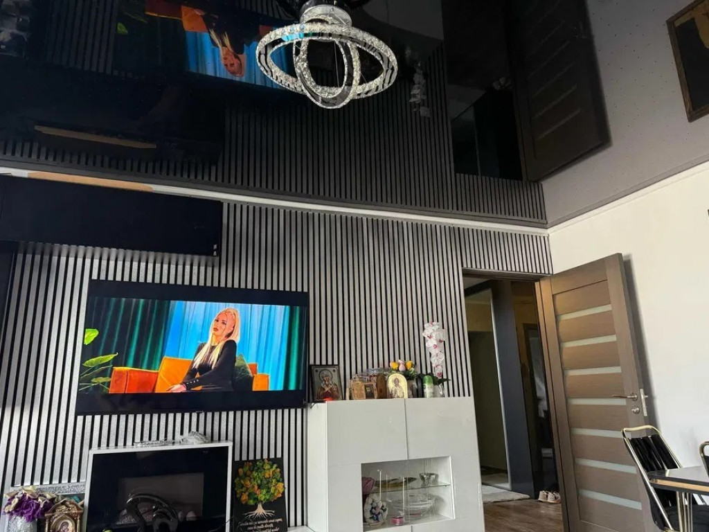 Apartament 3 camere SUPERB-str MEDUZEI -E3