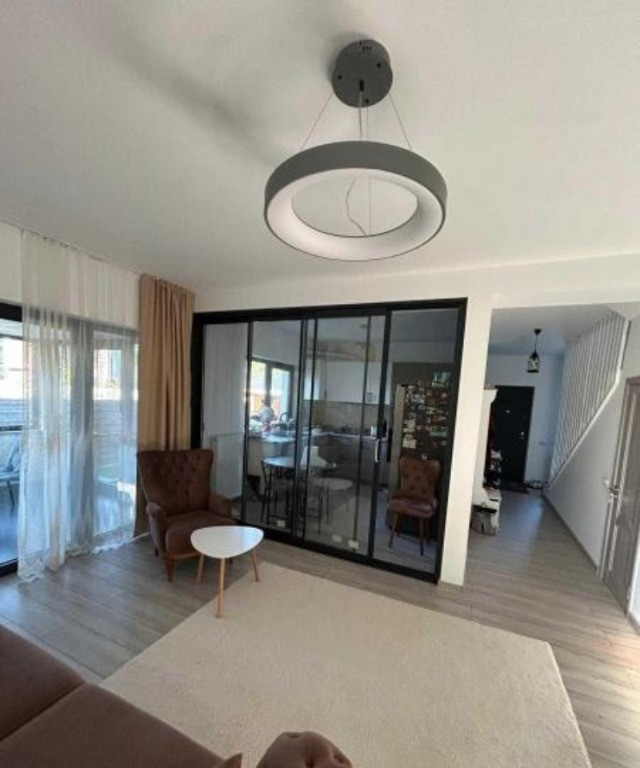 Bragadiru – casa de vanzare, 4 camere, P+1+Pod