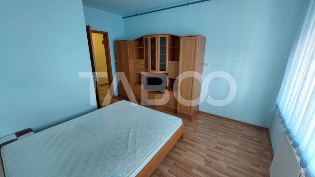 Apartament de inchiriat 2 camere etaj 2 cu parcare proprie C