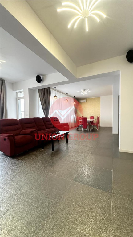 Apartament 4 Camere 135 MP, cu Vedere Superba la Mare si la