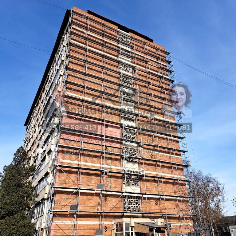 Apartament 3 camere/ Etajul 2 Bloc Turn/Bloc in reabilita...