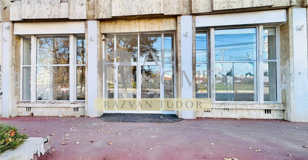 Spatiu comercial , 211mp , ultracentral , Ploiesti