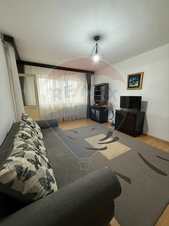 Apartament cu 2 camere de închiriat în zona 1 Mai