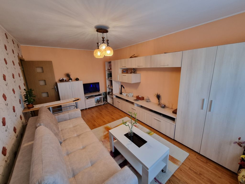 Apartament decomandat zona Km 4-5