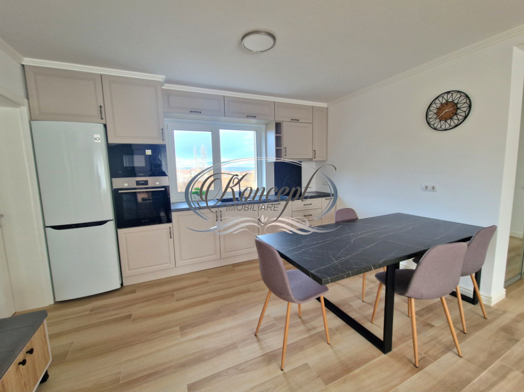 Apartament pe 2 niveluri cu 3 dormitoare