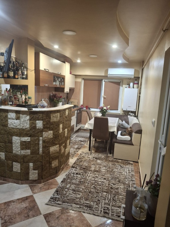 CET, 2 CAMERE ETAJ 1/4 , CENTRALA GAZE