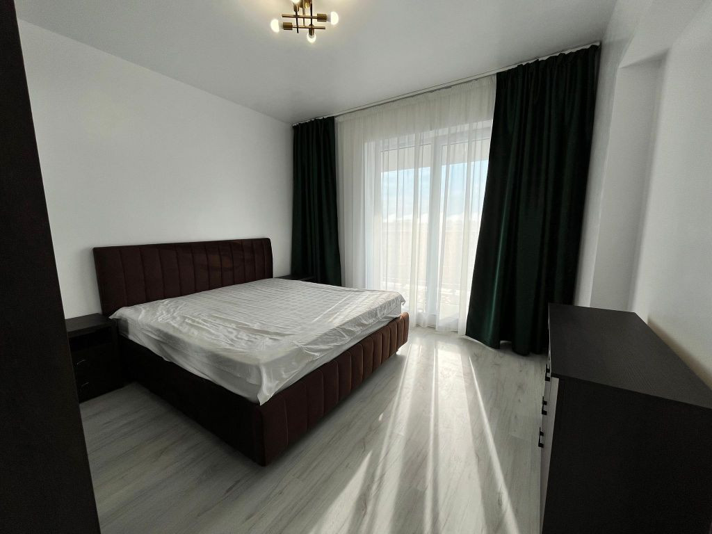 3 cam, Rebreanu, bloc nou, încălzire pardoseala, parcar...