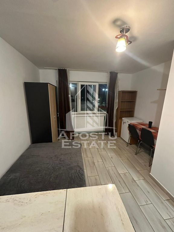 Apartament cu o camera, zona Umt