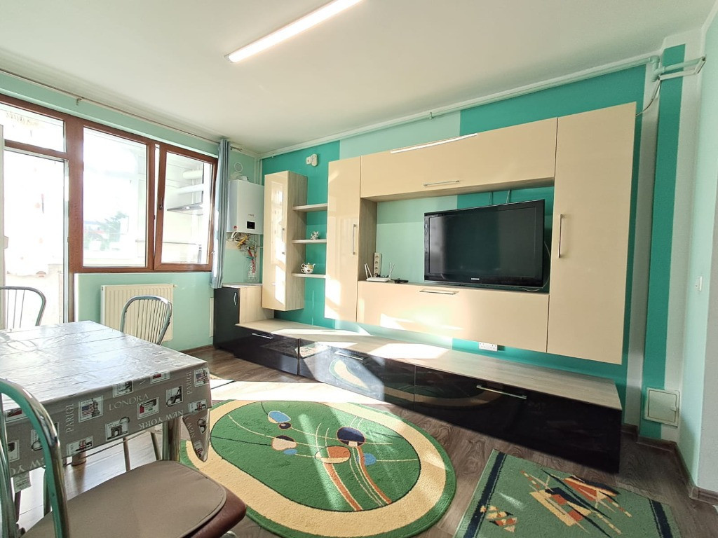 Apartament 2 camere 37 mp, et.1, bacon inchis, parcare Floresti