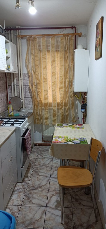 Apartament 2 camere zona Boul Rosu