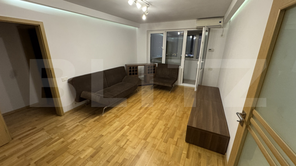 Apartament 4 camere, 84 mp, zona Central - Podu Roș