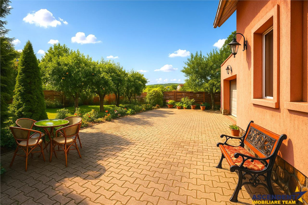 Casa nordica luminoasa,gata de mutat, garaj cald,spatiu de p