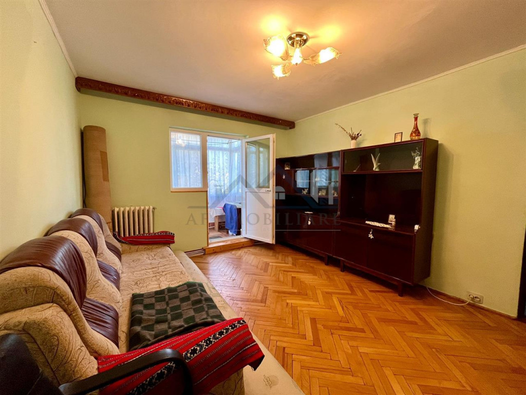 Apartament 3 camere zona Baza 3 - Carrefour