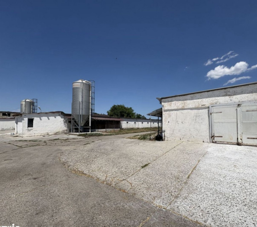 Teren intravilan 26395 mp (fosta Ferma Avicola), Zona Simnic