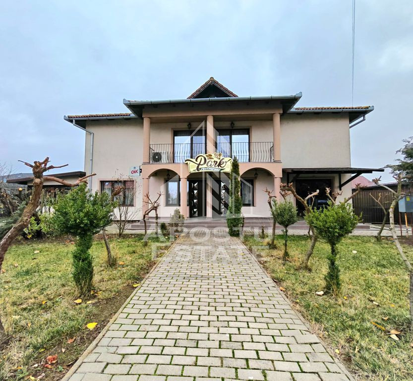 Casa individuala si restaurant cu predare la cheie, Sag, ...