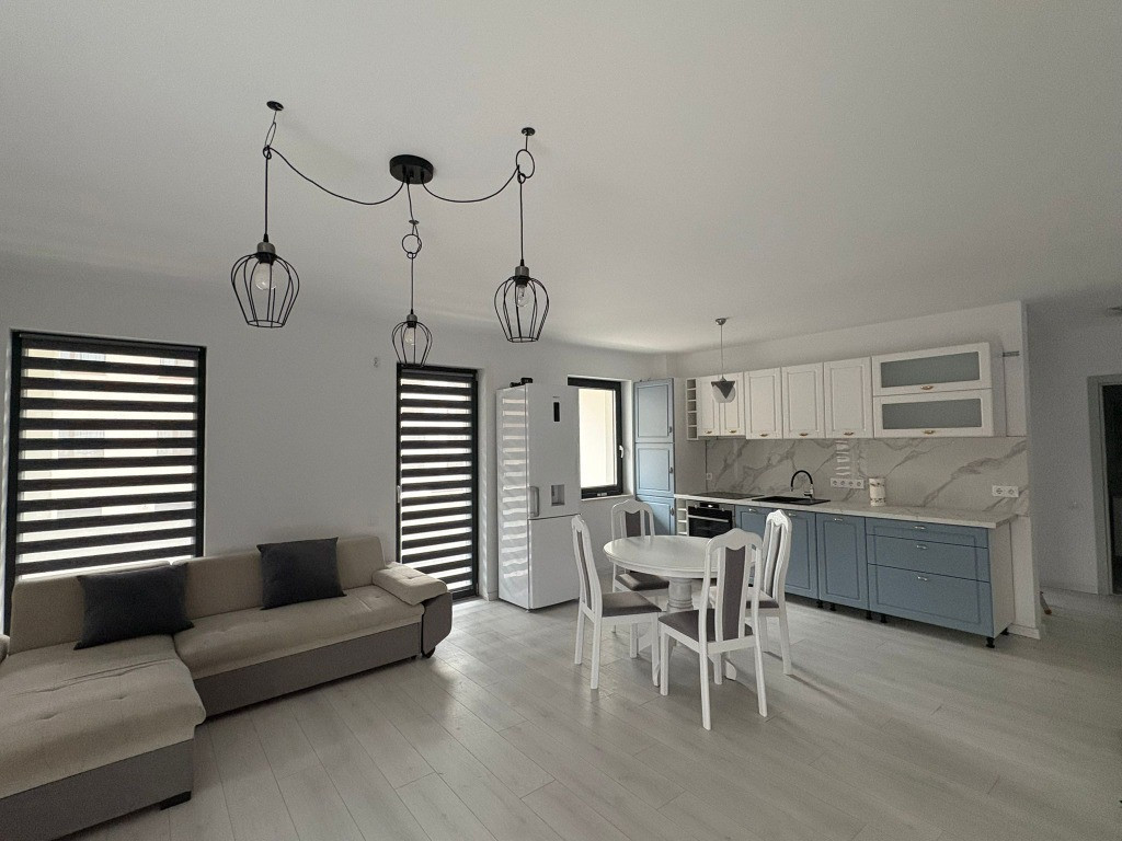 Apartament 2 camere (61mp),prima închiriere,parcare,Catanelor