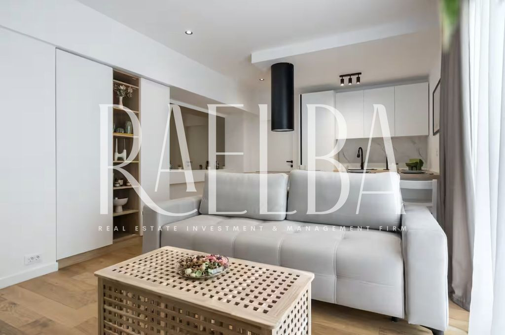 | Apartament 2 camere | One Cotroceni | Parcare inclusă |