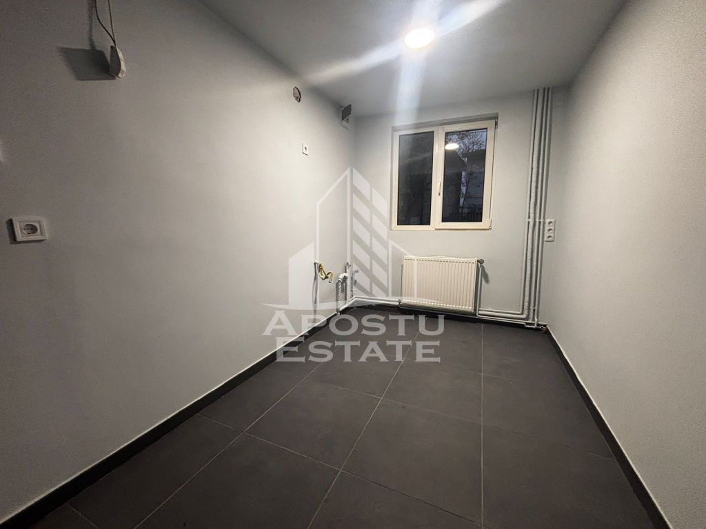 Apartament la casa cu 2 camere, curte proprie, Ghiroda
