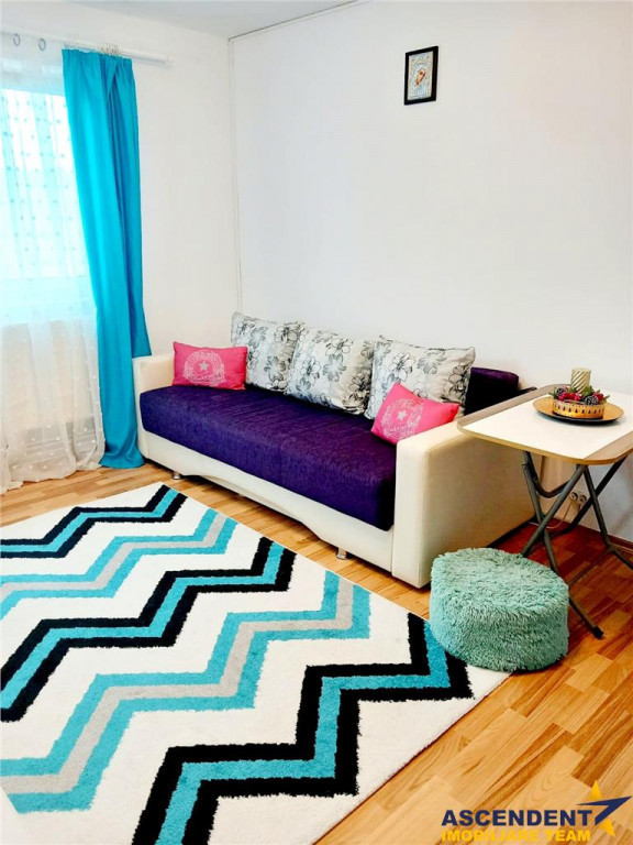 Renovat si gata de mutat, 2 camere, cartierul Florilor, Bras