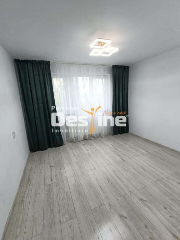 Piața Nicolina - Garsonieră 17 mp, renovată complet