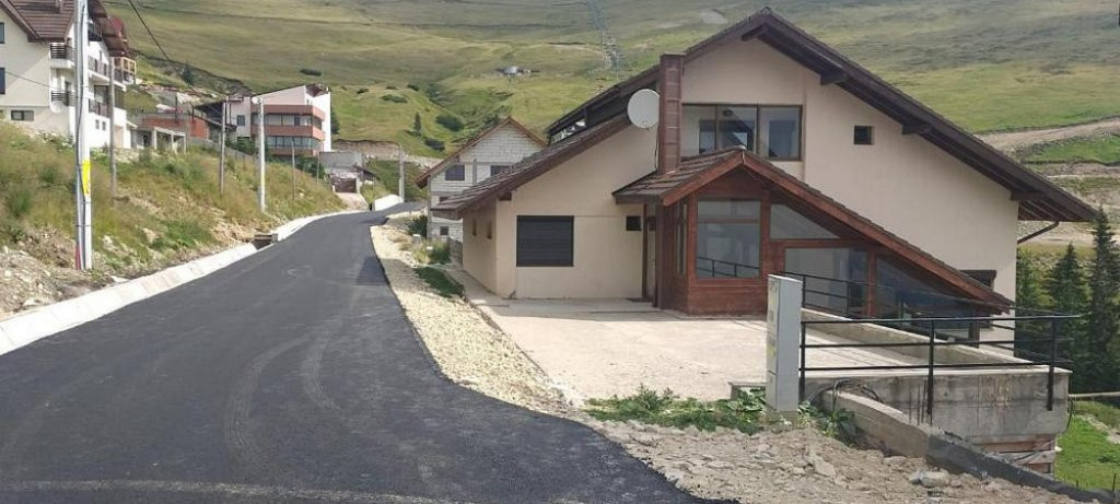 Proprietate mobilată și utilată, situată în Rânca