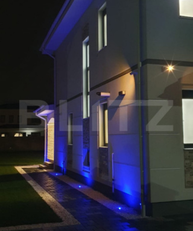 Casa 5 camere, teren 1000 mp, 177 mp Dumbravita