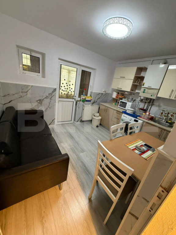 Micro 11 apartament renovat recent , 72 mp, 3 camere