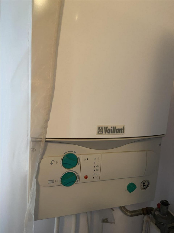 Apartament 3 camere , zona centrala Scoala nr 3 - Inspectora