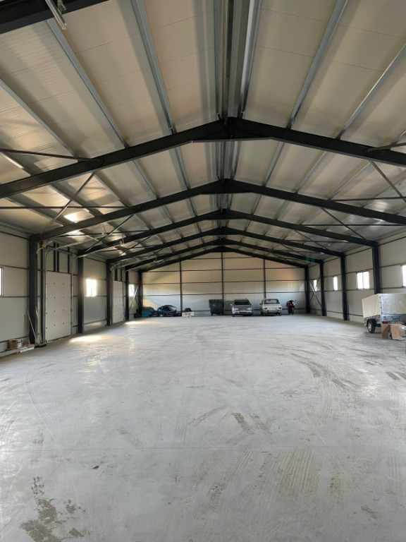 Hală industrială NOUĂ în Bălești, la 5 km de Tg.Jiu