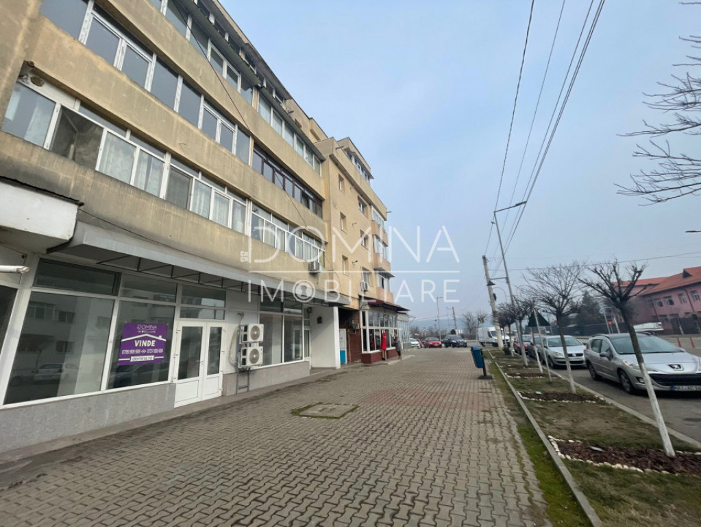 Spațiu comercial situat în Rovinari - centrul pietonal