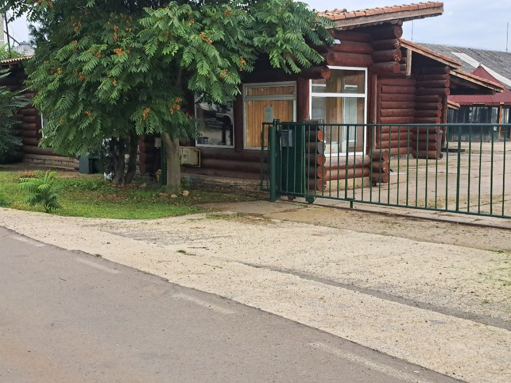 14500mp teren cladiri cu iesire la E81A1 A10