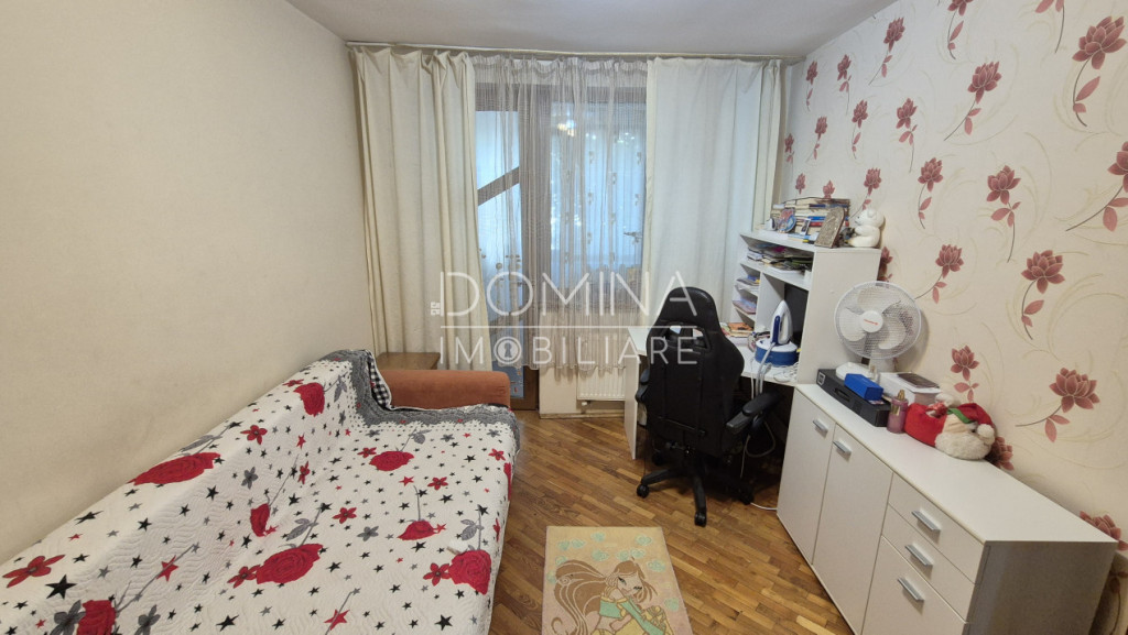 Apartament 2 camere, et.1, zona 8 Mai