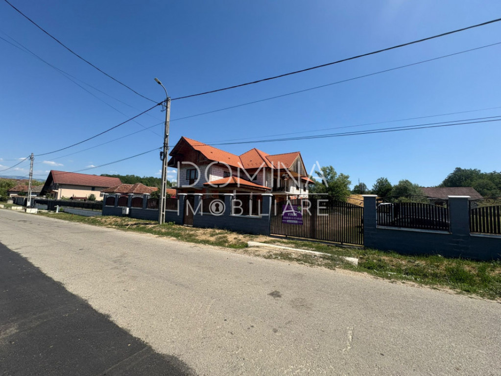 Casă P+1 *teren generos* - Sat Rasova - Bălești
