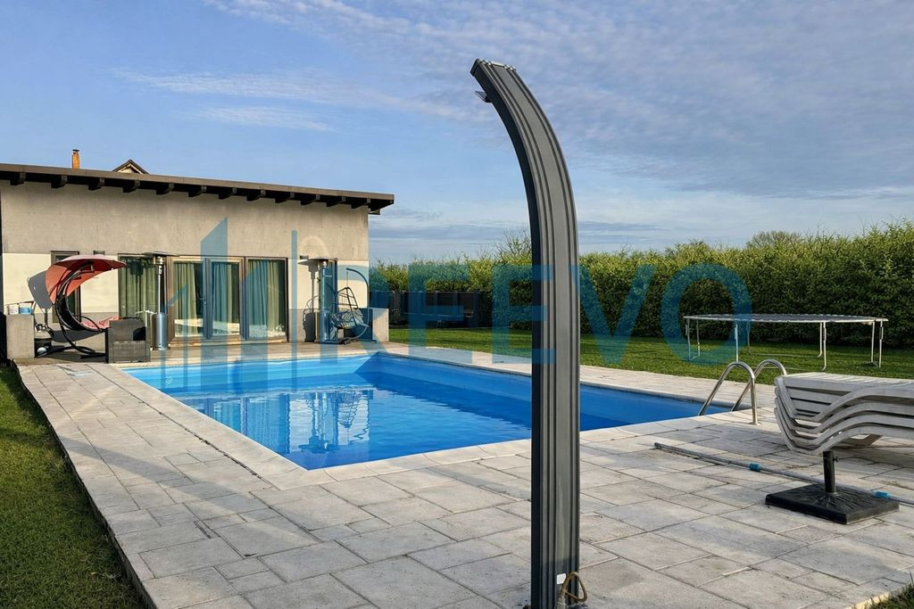 Proprietate pentru investiție cu Piscină în Hemeiuș