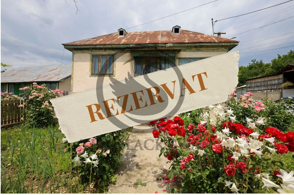 Casa cu 5 camere de vanzare | 700 mp teren | Valea Dulce,...