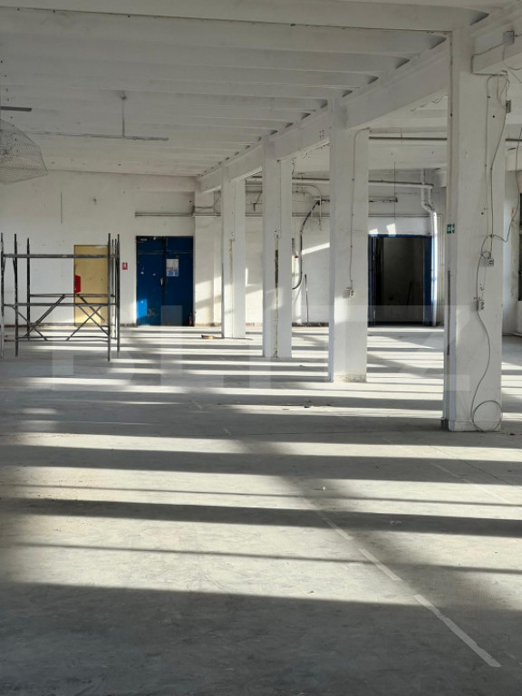 Hala open space, 614 mp, lift de marfa, zona Piata 1 MAI